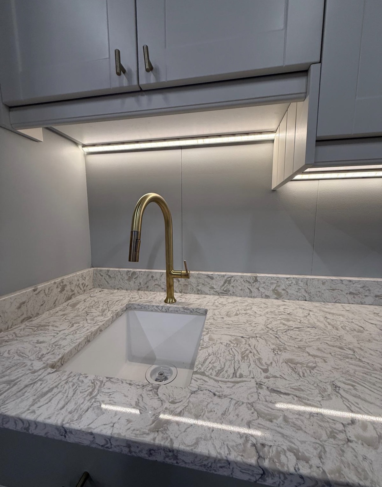 Sink and faucet plumbing fixture installation